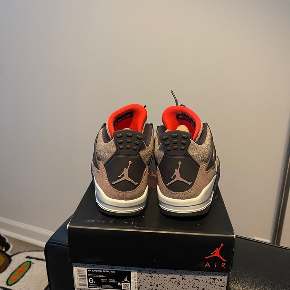 Jordan 4 Retro Taupe Haze - Picture 3 of 9